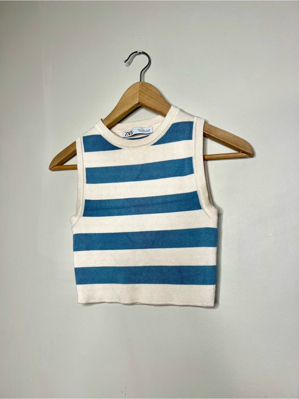 Zara White and Blue Striped Knit Crop Tank